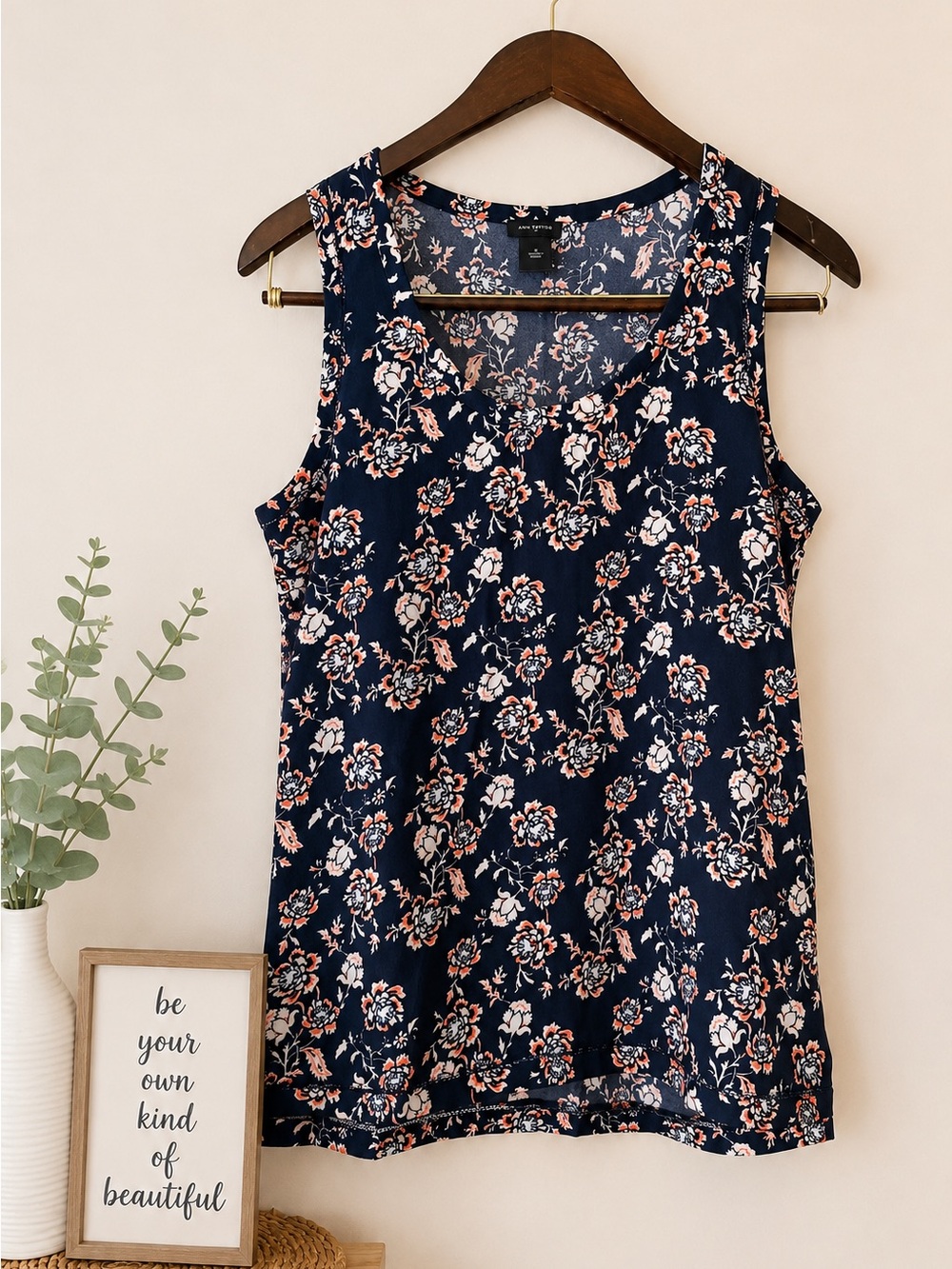 Ann Taylor Navy Floral V-Neck Sleeveless Tank
